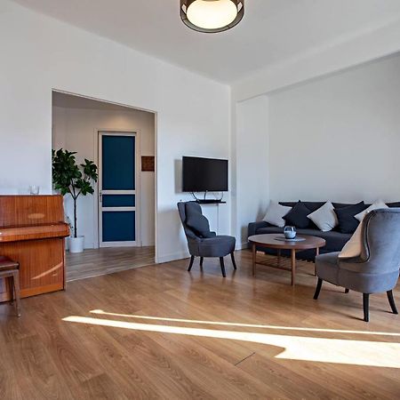 Place Au Manege Marseille Ngoại thất bức ảnh