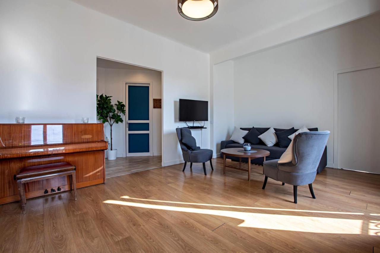 Place Au Manege Marseille Ngoại thất bức ảnh