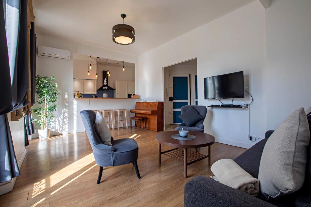 Place Au Manege Marseille Ngoại thất bức ảnh